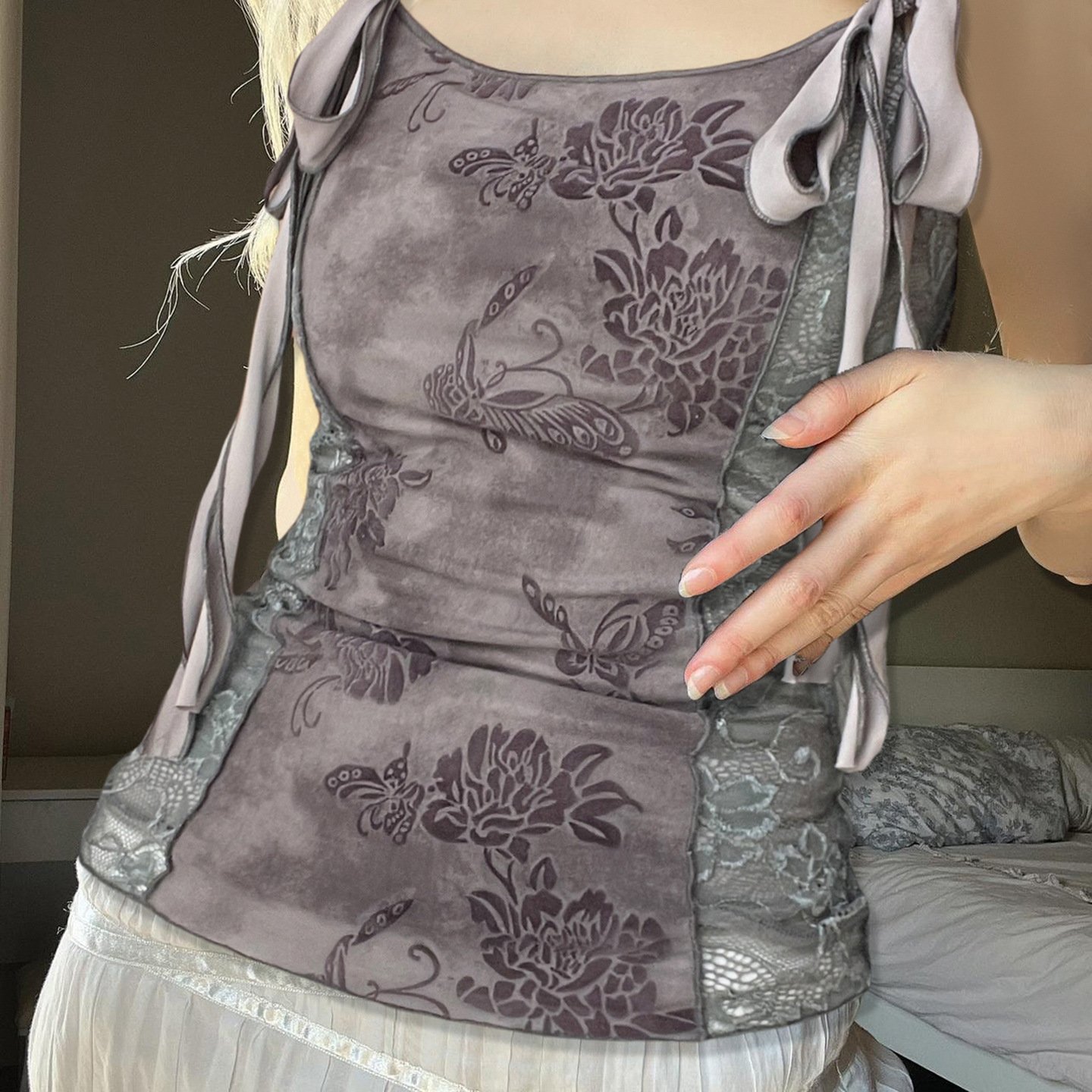 Vintage Women’s Floral Lace Strapless Top - Image 4