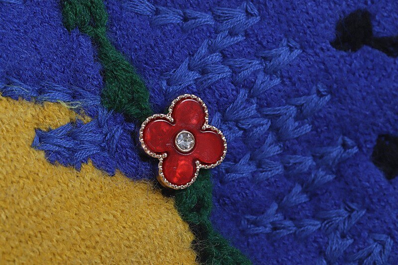 Women’s Floral Embroidered Knit Cardiga - Image 4